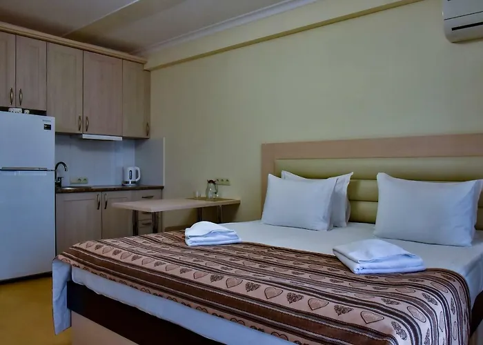 Aparthotel On Klinichna St.