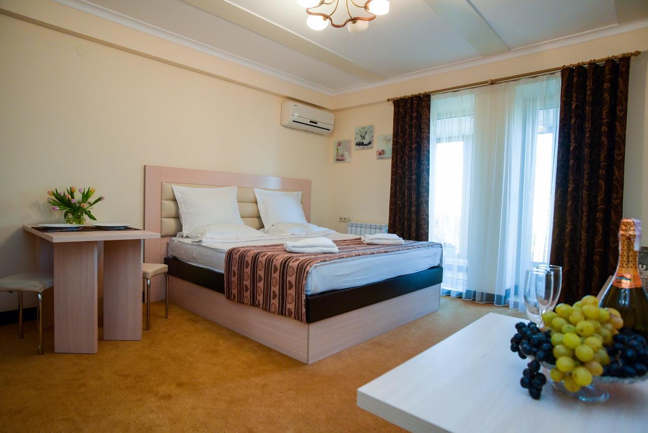 Aparthotel On Klinichna St. Kyiv